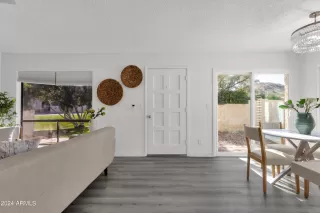 Photo #2: 6653205 Listing