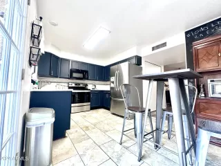 Photo #2: 6653211 Listing 