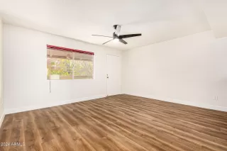 Photo #5: 6653218 Listing 