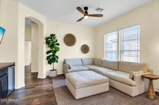 Photo #2: 6653338 Listing 