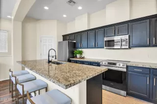 Photo #6: 6653338 Listing 