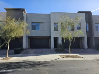 Photo #5: 6653367 Listing