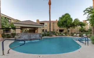 Photo #5: 6653469 Listing