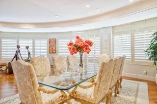 Photo #3: 6653507 Listing