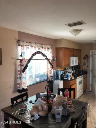 Photo #2: 6653588 Listing