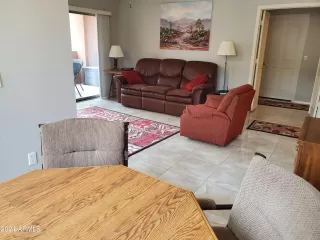 Photo #5: 6653739 Listing