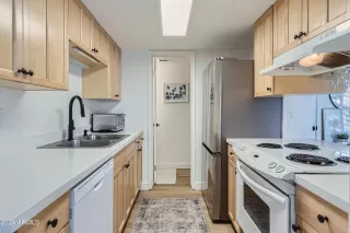 Photo #4: 6653829 Listing 