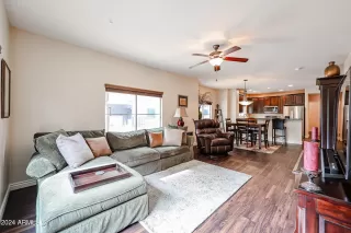 Photo #6: 6653856 Listing 