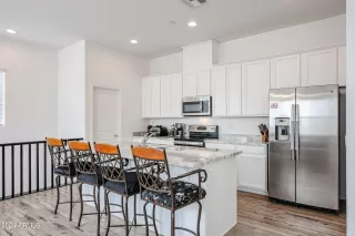 Photo #1: 6653949 Listing