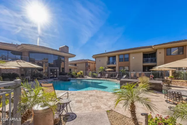 MLS: 6653957 Condo For Sale