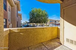 Photo #3: 6653957 Listing