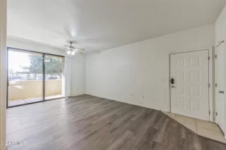 Photo #6: 6653957 Listing