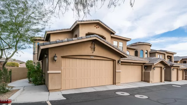 MLS: 6654119 Condo For Sale