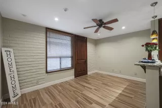 Photo #5: 6654134 Listing