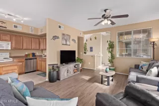 Photo #2: 6654227 Listing