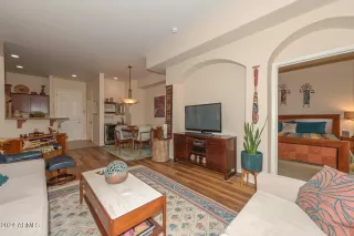 Photo #3: 6654267 Listing