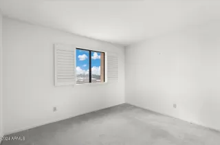 Photo #6: 6654299 Listing