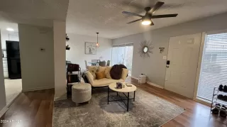 Photo #4: 6654306 Listing