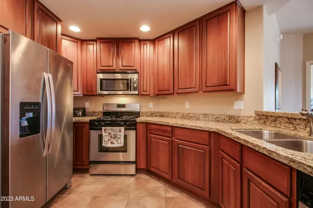 MLS: 6654367 Condo For Sale