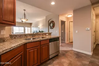 Photo #2: 6654367 Listing 