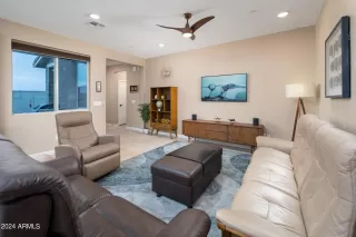 Photo #6: 6654403 Listing 