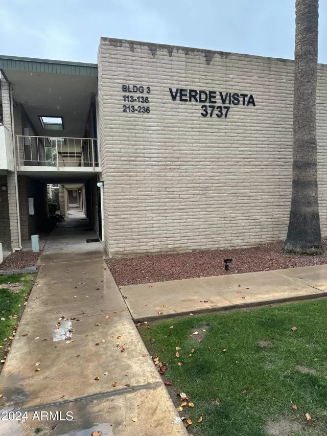 MLS: 6654507 Condo For Sale