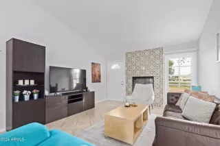 Photo #2: 6654569 Listing 