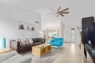 Photo #3: 6654569 Listing 