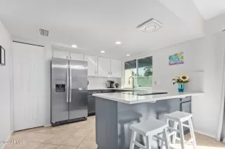 Photo #6: 6654569 Listing 