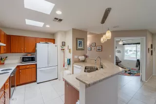 Photo #2: 6654585 Listing 