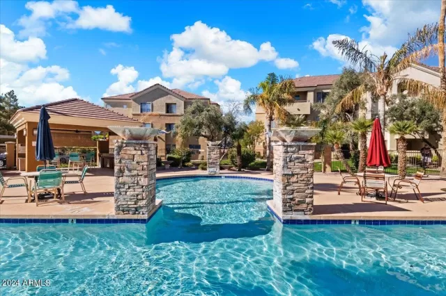 MLS: 6654653 Condo For Sale