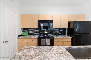 Photo #4: 6654653 Listing