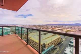 Photo #5: 6654821 Listing