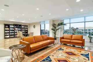 Photo #5: 6654873 Listing