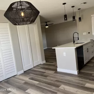 Photo #2: 6654926 Listing