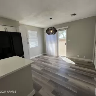 Photo #4: 6654926 Listing