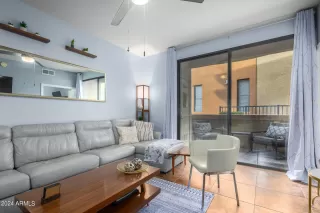 Photo #6: 6655067 Listing