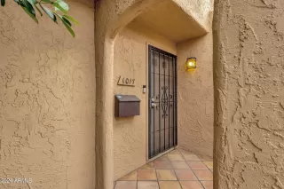 Photo #3: 6655086 Listing