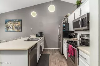 Photo #2: 6655134 Listing 