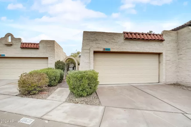 MLS: 6655156 Condo For Sale