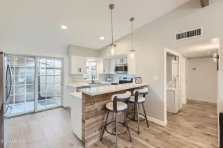 Photo #2: 6655494 Listing