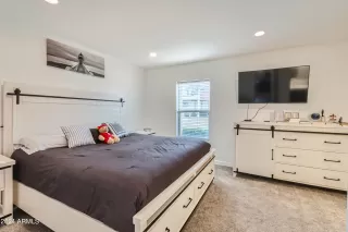 Photo #5: 6655494 Listing