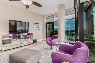 Photo #5: 6655604 Listing