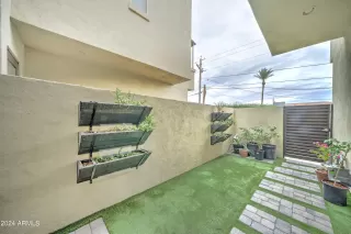 Photo #2: 6655607 Listing 