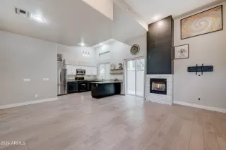 Photo #3: 6655607 Listing 