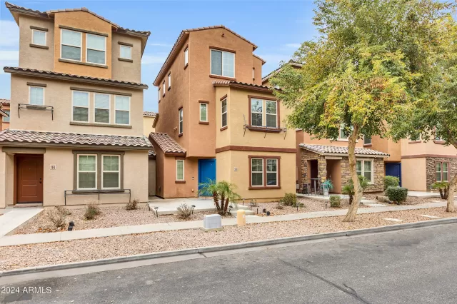 MLS: 6655661 Condo For Sale