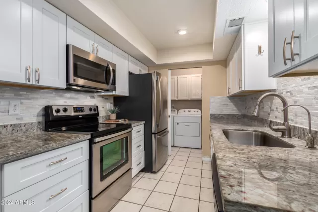 MLS: 6655677 Condo For Sale