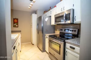 Photo #2: 6655750 Listing 