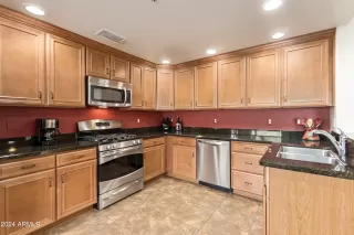 Photo #5: 6655764 Listing