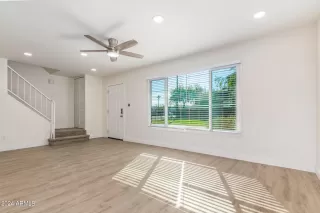 Photo #6: 6655867 Listing 